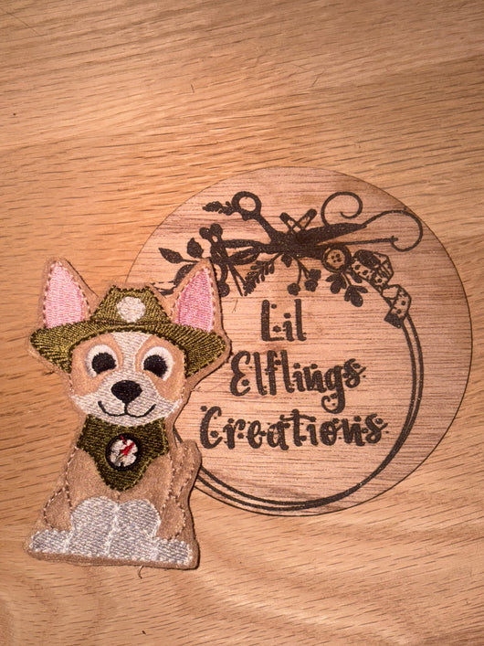 Finder pup finger puppet
