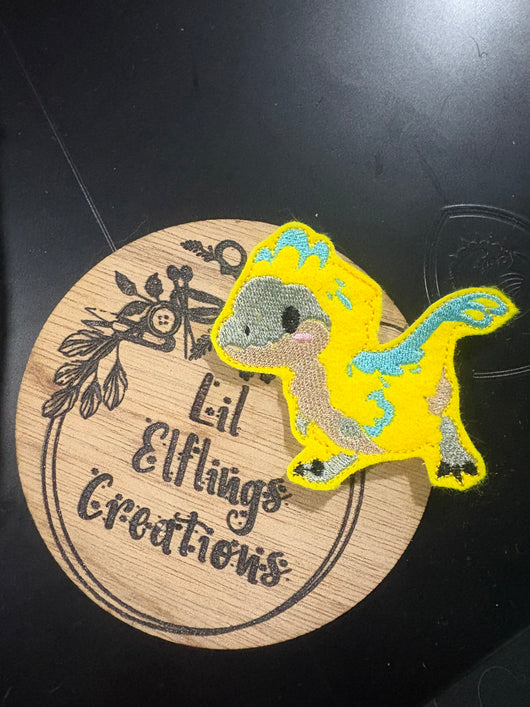 Velociraptor finger puppet