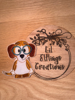 Dog glasses finger puppet