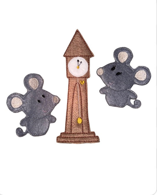 Hickory Dickory Dock finger puppet set