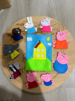 Pig family puppet set