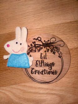 Rabbit friend finger puppet