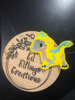 Velociraptor finger puppet